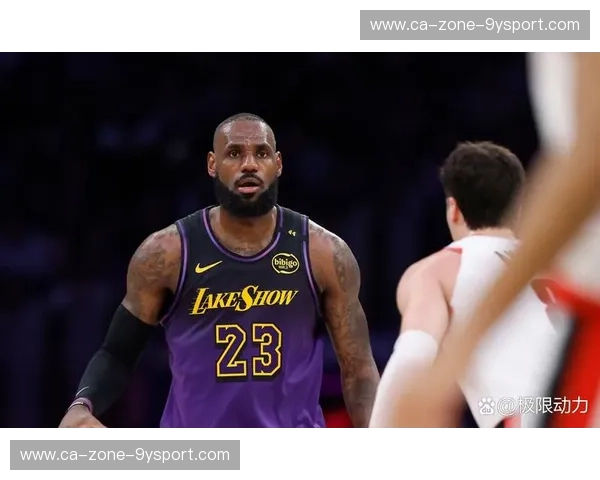 紫金荣耀与铁血黑马：重温NBA总决赛湖人vs热火的传奇之战